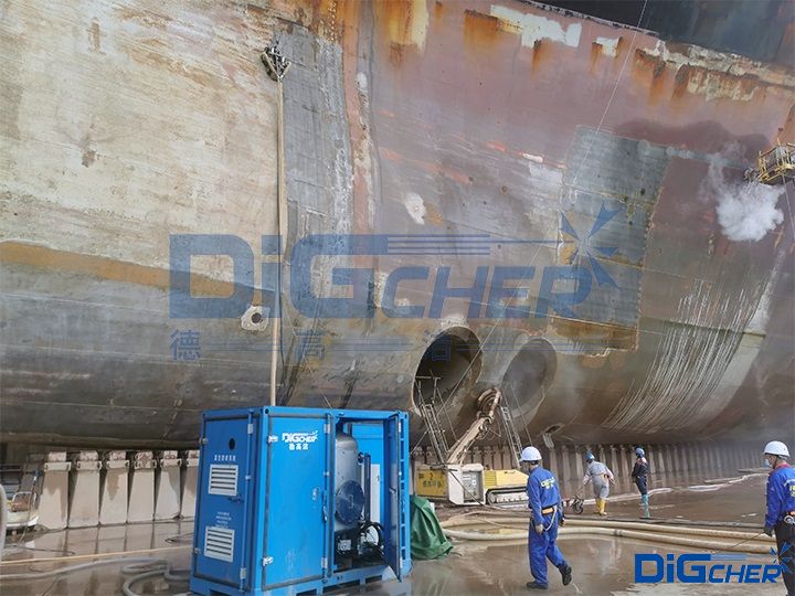 德高潔船舶爬壁除銹機(jī)器人