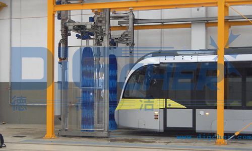 德高潔有軌電車側(cè)面刷洗系統(tǒng)